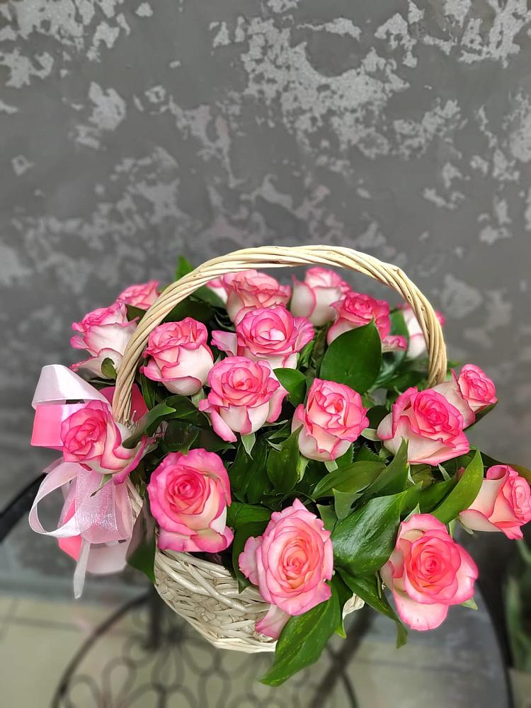 Цветочная композиция из Розы в корзине в Новоникольское