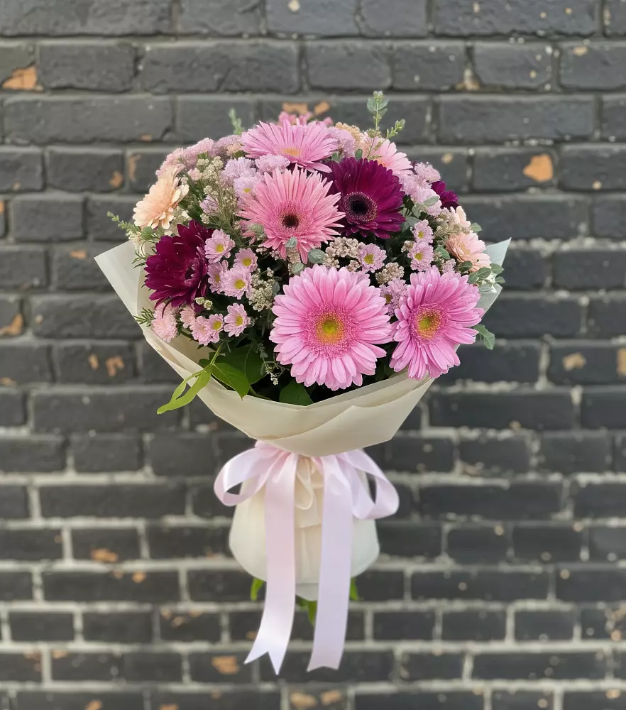 Букет цветов из: Герберы и Хризантемы в Новоникольское