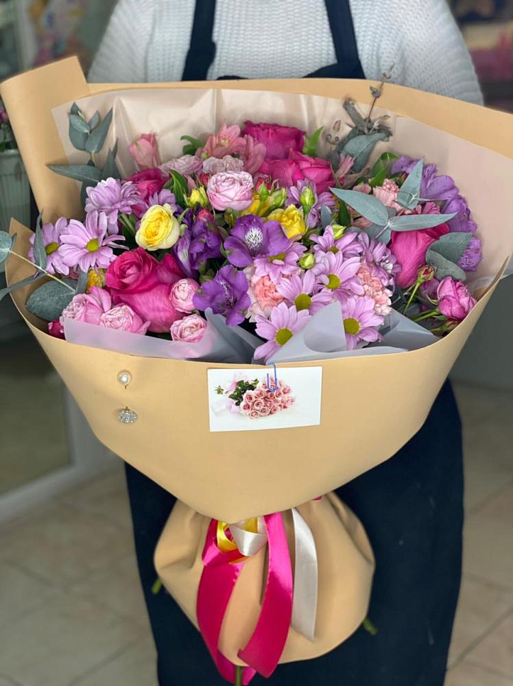 Букет цветов из: Хризантемы, Гвоздики и Альстромерии в Новоникольское