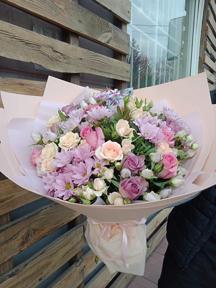 Букет цветов из: Розы и Хризантемы в Новоникольское