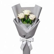 Букет 3 белые розы в Новоникольское
