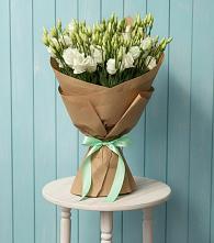 Букет цветов из:  Лизиантусы в Новоникольское