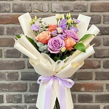 Букет цветов из:  Лизиантусы и Розы в Новоникольское