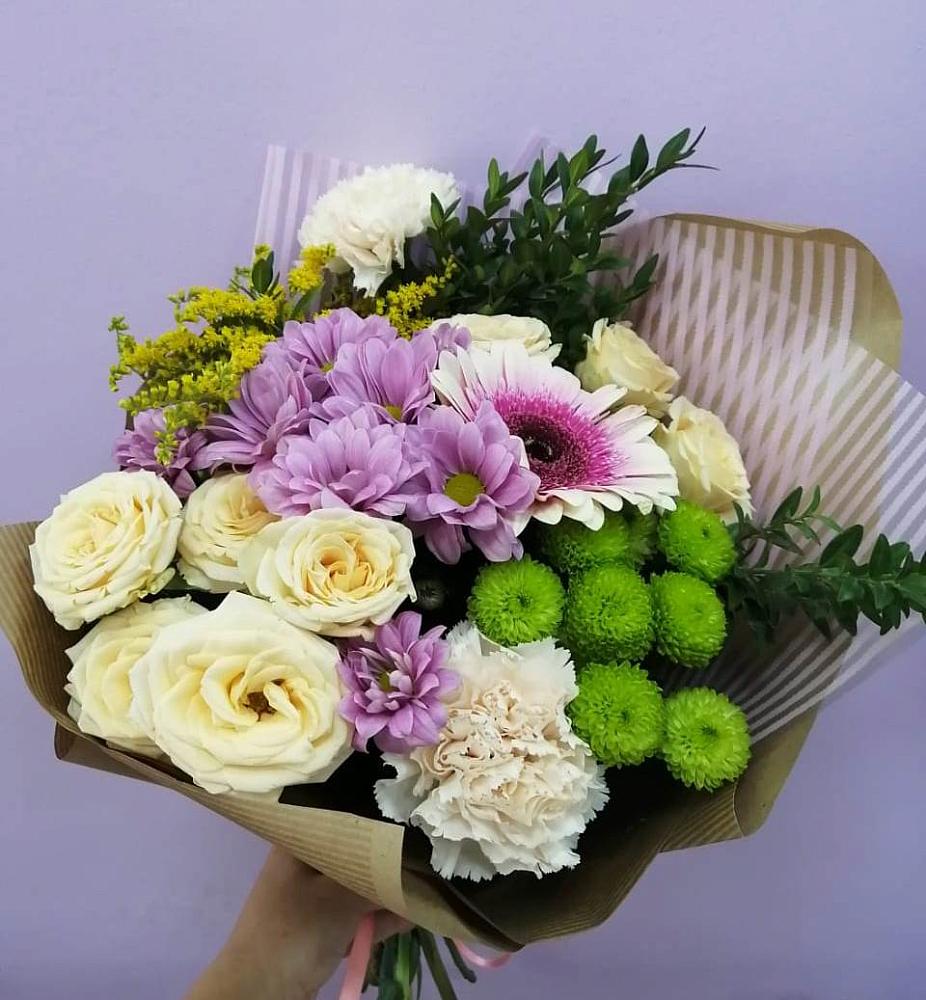 Букет цветов из: Хризантемы, Розы, Гвоздики и Герберы в Новоникольское