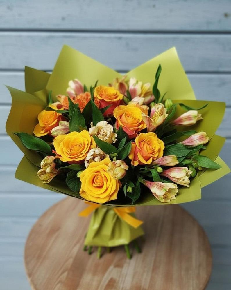 Букет цветов из: Альстромерии и Розы в Новоникольское