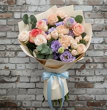 Букет цветов из:  Розы, Лизиантусы и Гвоздики в Новоникольское